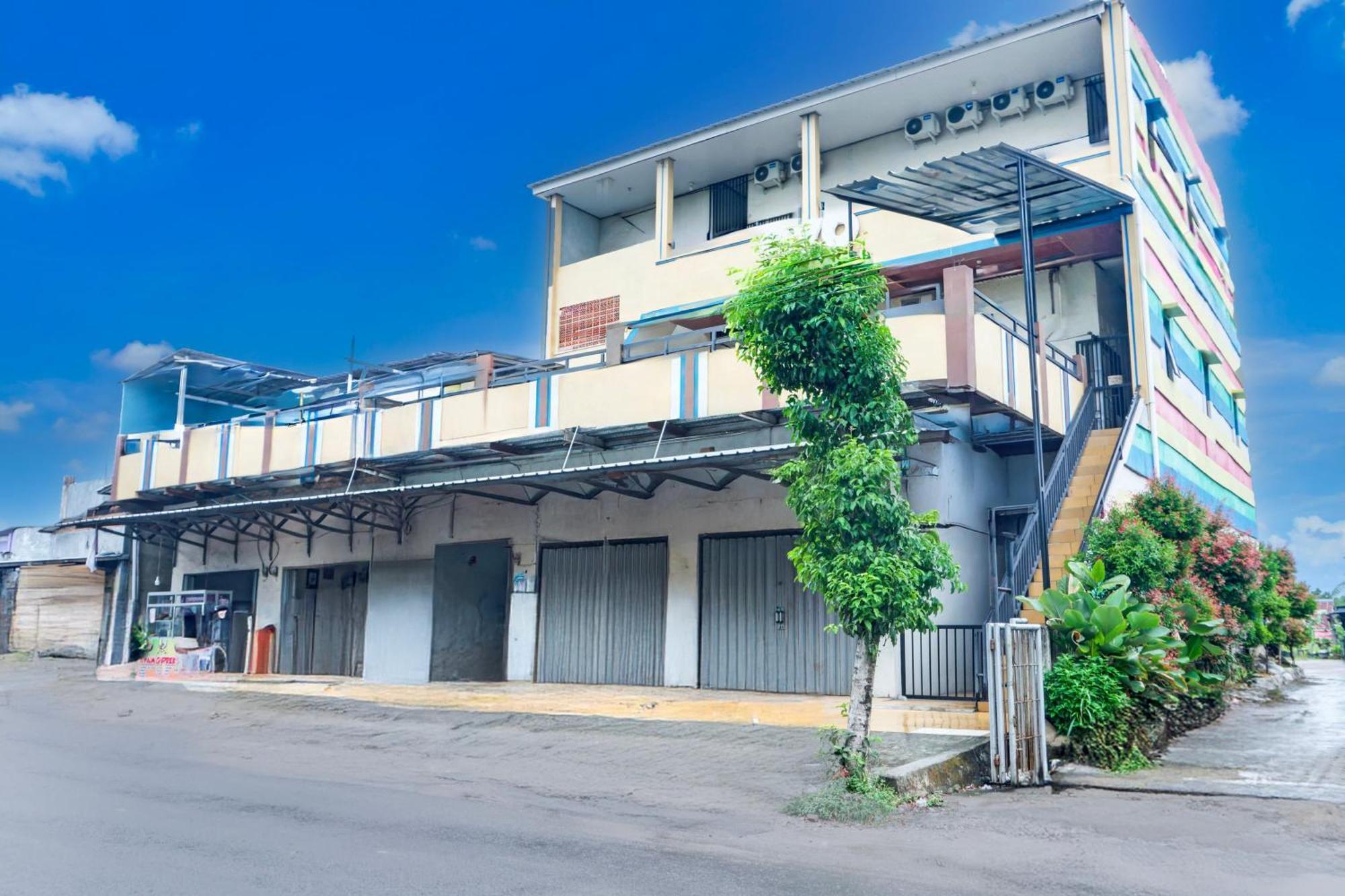 Hotel O Sukarame Near Universitas Islam Negeri Raden Intan Lampun Formerly Hotel Wisma Tri Handayani Bandar Lampung Ngoại thất bức ảnh